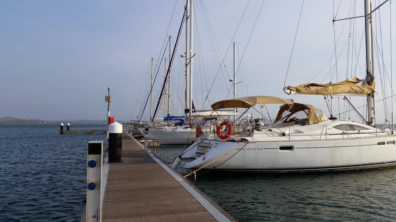 Cabana Puerto Velero Puerto Caiman Exterior photo